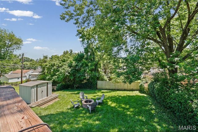 9826 Lullaby Lane, St Louis, MO 63114