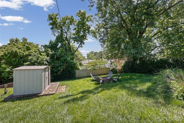 9826 Lullaby Lane, St Louis, MO 63114