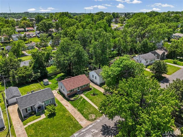 9826 Lullaby Lane, St Louis, MO 63114