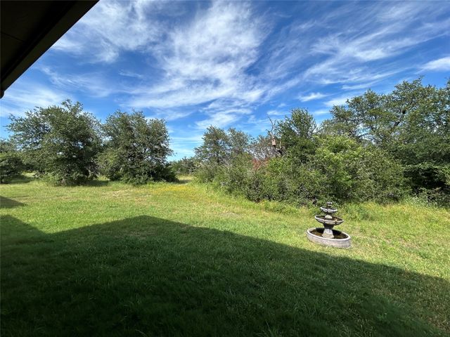 321 Antler Ridge Drive, Azle, TX 76020