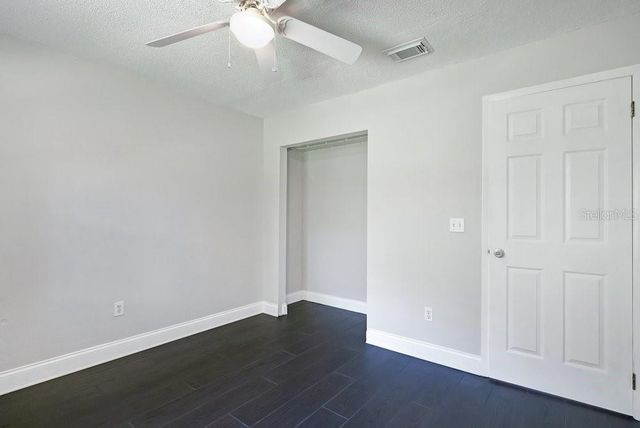 156 LAKE DRIVE, Orlando, FL 32835