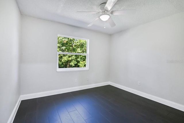 156 LAKE DRIVE, Orlando, FL 32835