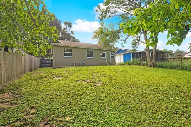 156 LAKE DRIVE, Orlando, FL 32835