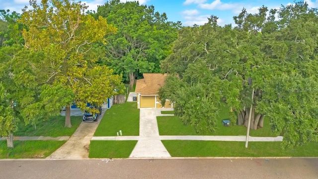 156 LAKE DRIVE, Orlando, FL 32835