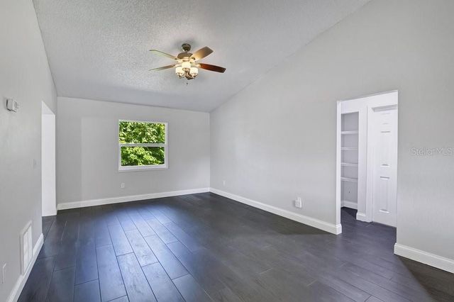 156 LAKE DRIVE, Orlando, FL 32835