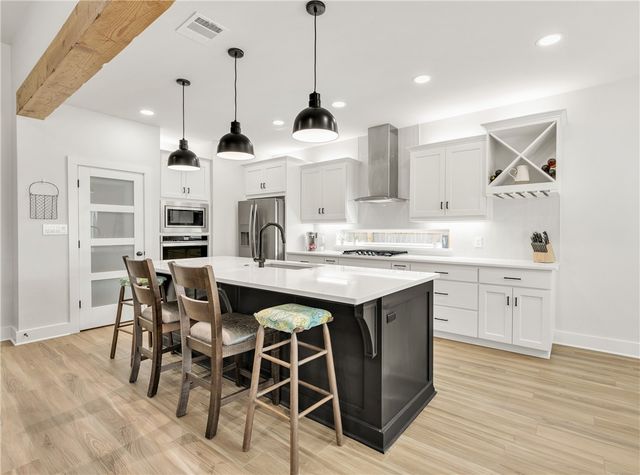 2913 Captain Court, Bryan, TX 77808