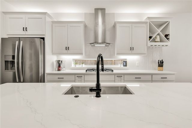 2913 Captain Court, Bryan, TX 77808