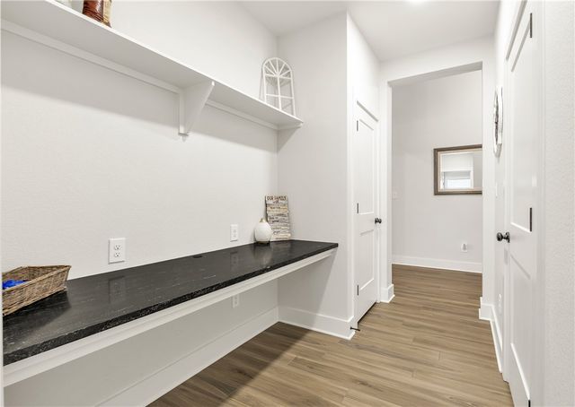 2913 Captain Court, Bryan, TX 77808