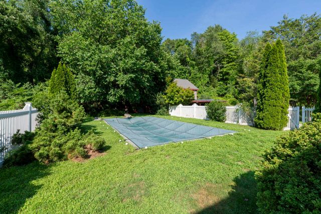 141 Kensington Road, Hampton Falls, NH 03844