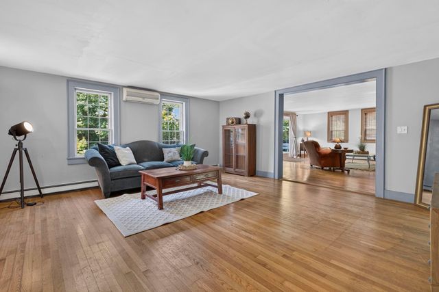 141 Kensington Road, Hampton Falls, NH 03844
