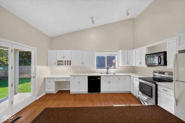 3323 Eden Village Drive, Carmel, IN 46033