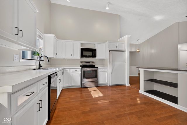 3323 Eden Village Drive, Carmel, IN 46033