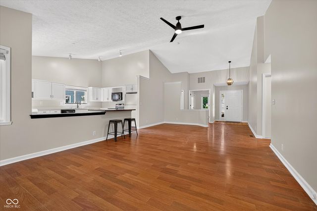 3323 Eden Village Drive, Carmel, IN 46033
