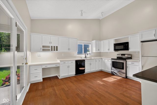 3323 Eden Village Drive, Carmel, IN 46033
