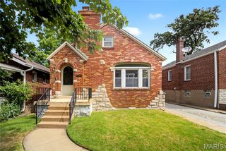 6429 Southwest Avenue, St Louis, MO 63139