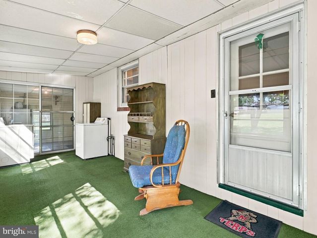 208 E SUNSET AVE, Williamsport, MD 21795