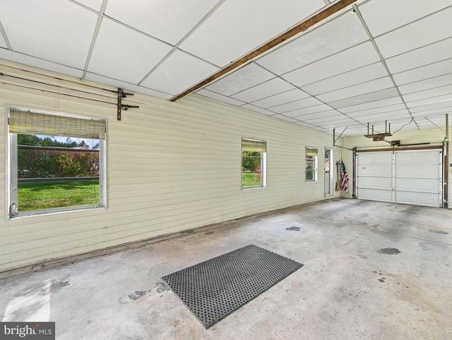 208 E SUNSET AVE, Williamsport, MD 21795