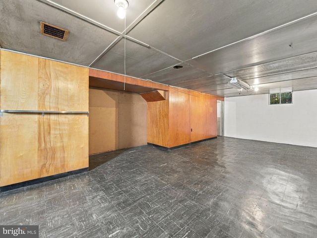 208 E SUNSET AVE, Williamsport, MD 21795