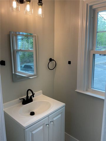 4196 Post Road, Warwick, RI 02818