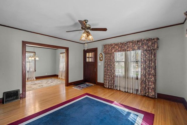 721 6th Street W, Hastings, MN 55033