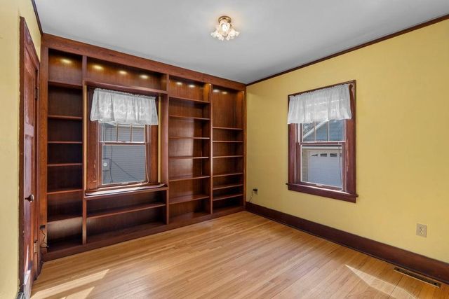 721 6th Street W, Hastings, MN 55033