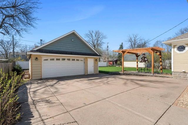 721 6th Street W, Hastings, MN 55033