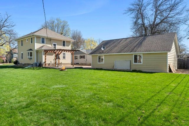 721 6th Street W, Hastings, MN 55033