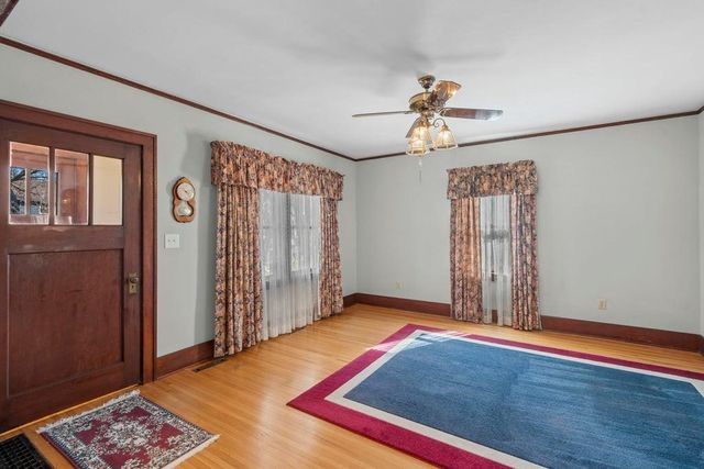 721 6th Street W, Hastings, MN 55033