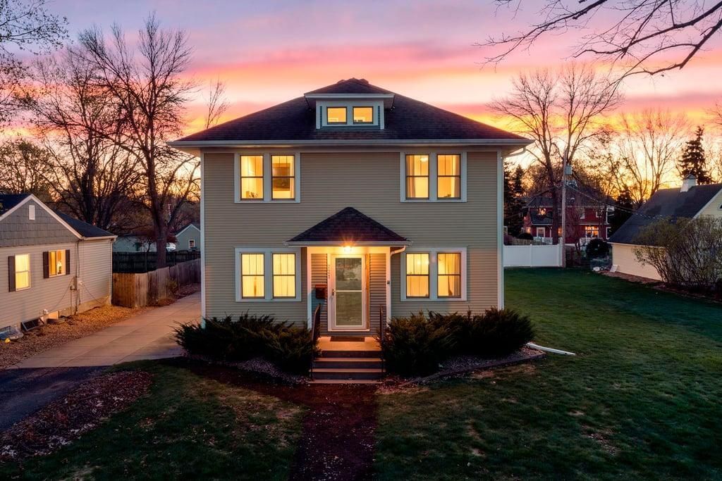 721 6th Street W, Hastings, MN 55033