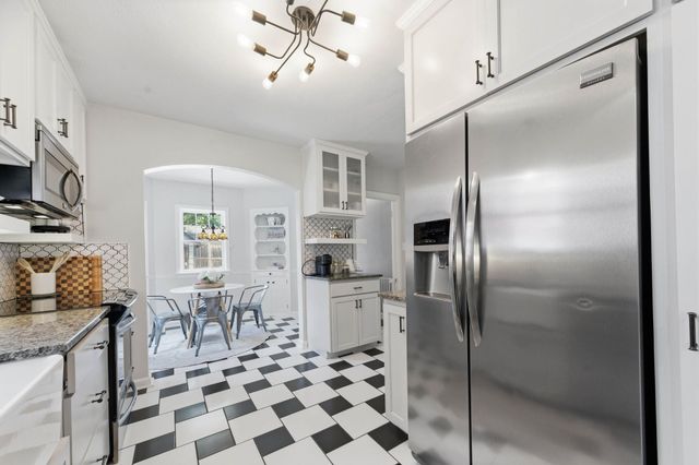 146 N Battin St, Wichita, KS 67208