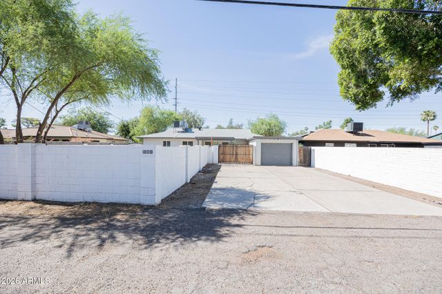 1808 W THOMAS Road, Phoenix, AZ 85015