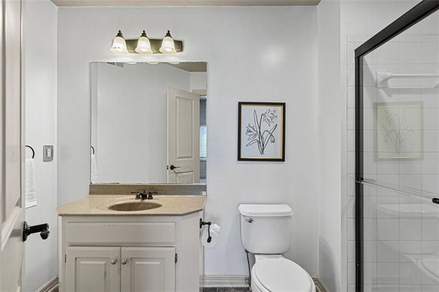 16200 Bluejacket Street, Overland Park, KS 66221