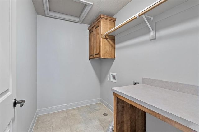 16200 Bluejacket Street, Overland Park, KS 66221