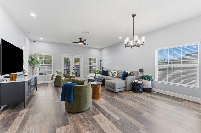 1612 E 97TH AVENUE, Tampa, FL 33612