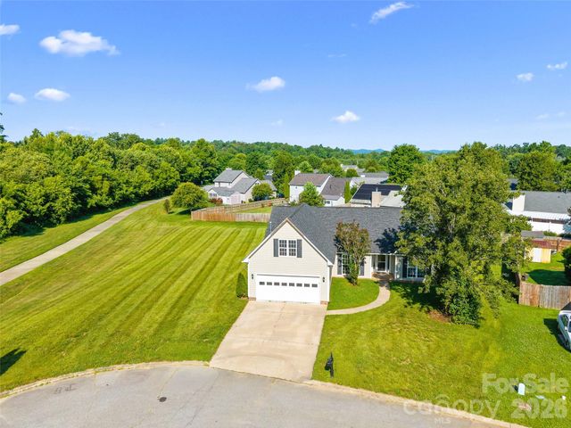 222 Misty Valley Way, Fletcher, NC 28732