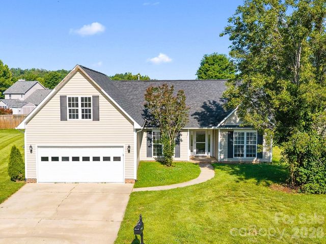222 Misty Valley Way, Fletcher, NC 28732