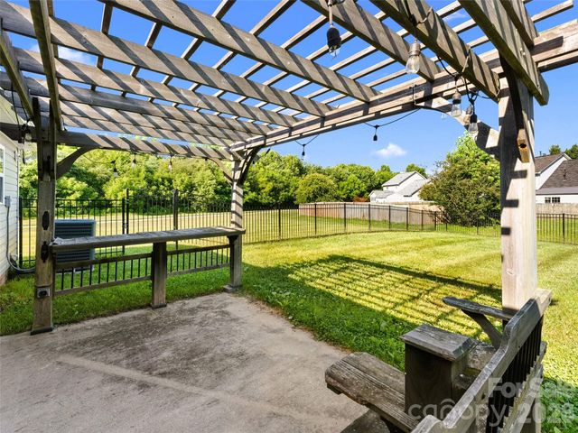 222 Misty Valley Way, Fletcher, NC 28732