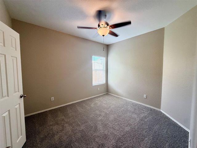 102 Williamson CV, Elgin, TX 78621