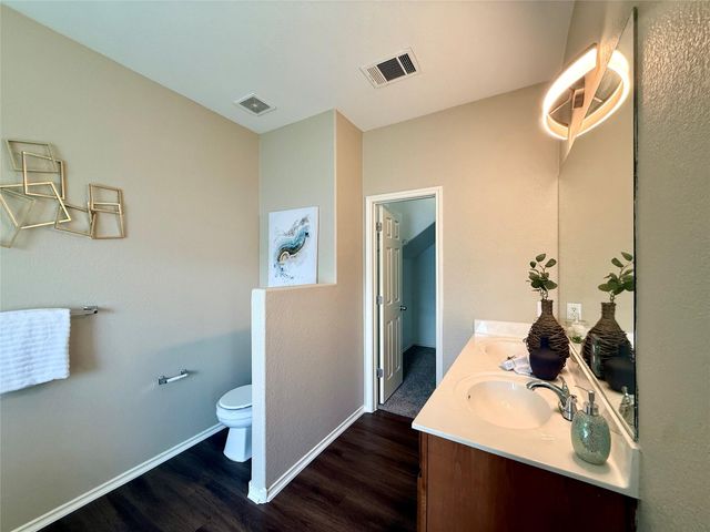 102 Williamson CV, Elgin, TX 78621