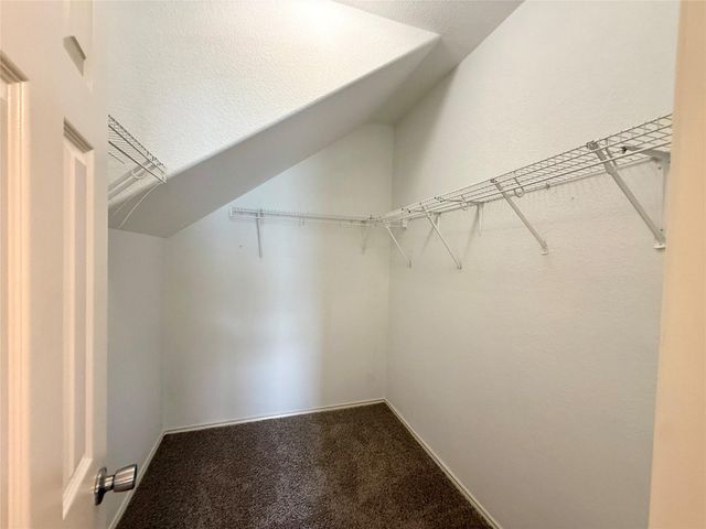 102 Williamson CV, Elgin, TX 78621