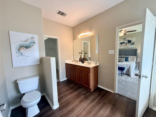 102 Williamson CV, Elgin, TX 78621