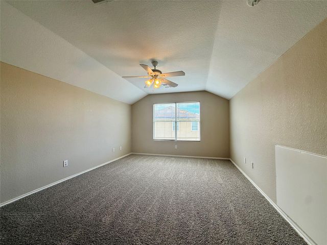 102 Williamson CV, Elgin, TX 78621