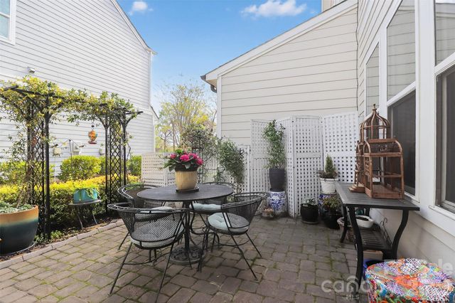 9106 Catherine Woods Place, Charlotte, NC 28277