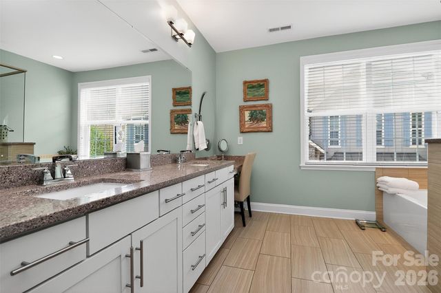 9106 Catherine Woods Place, Charlotte, NC 28277