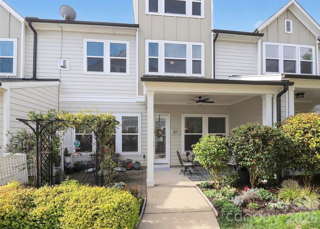 9106 Catherine Woods Place, Charlotte, NC 28277