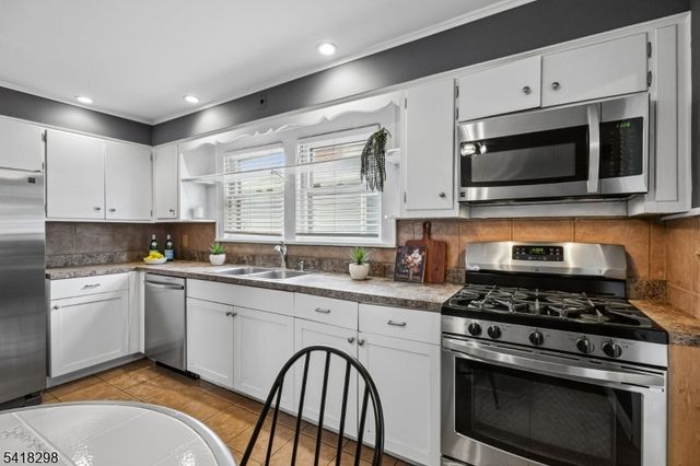 162 SANDFORD AVE, North Plainfield Boro, NJ 07060