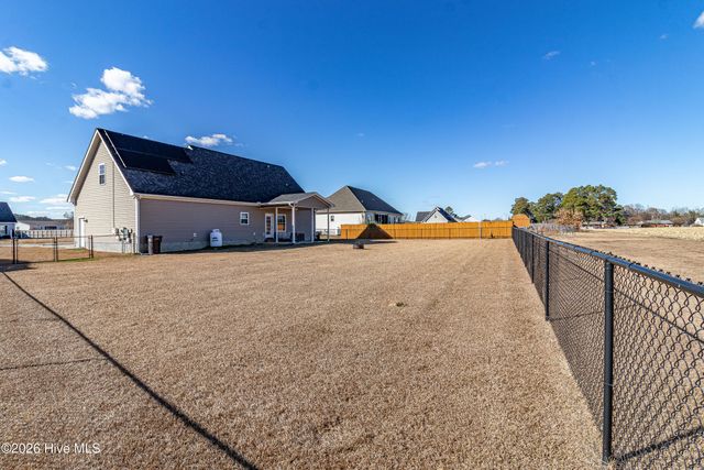 302 N Landing Drive, Goldsboro, NC 27534