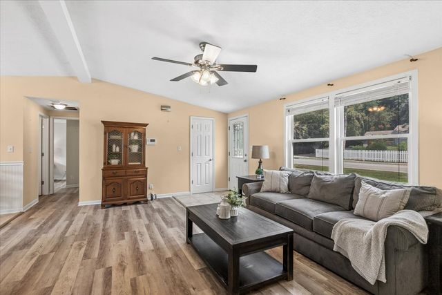 411 Highland Road, Grayslake, IL 60030