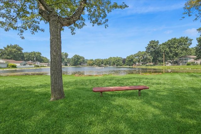 411 Highland Road, Grayslake, IL 60030
