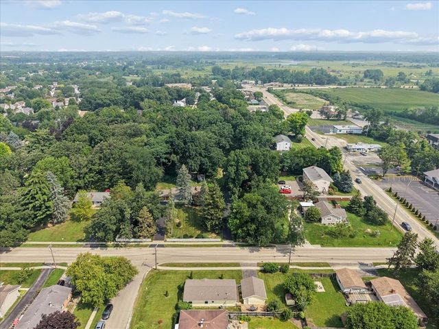 411 Highland Road, Grayslake, IL 60030